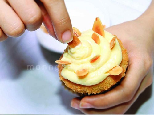 Bí quyết để cupcake hạnh nhân ngon tuyệt hảo - 3