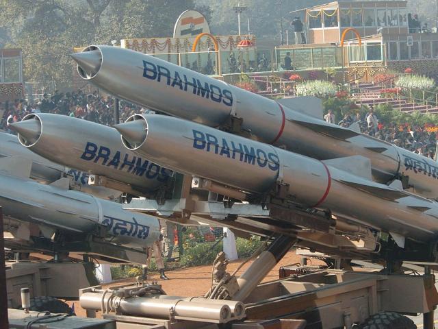Biển Đông: Philippines mua tên lửa siêu thanh nhanh nhất thế giới, liệu có đủ răn đe TQ?