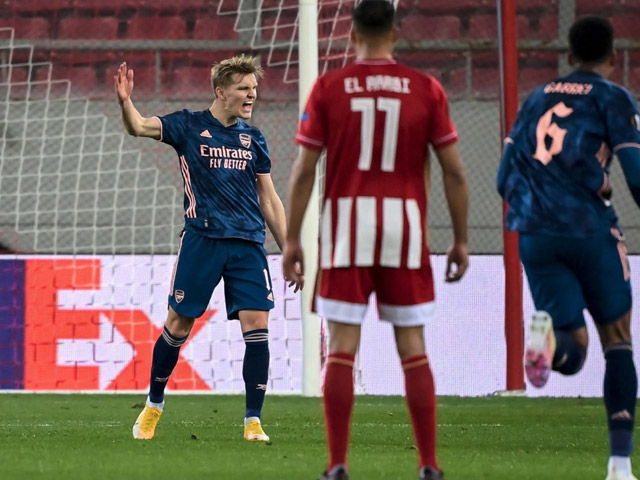 Odegaard lập siêu phẩm cho Arsenal, nói câu khiến Real Madrid dễ 'nóng mặt'