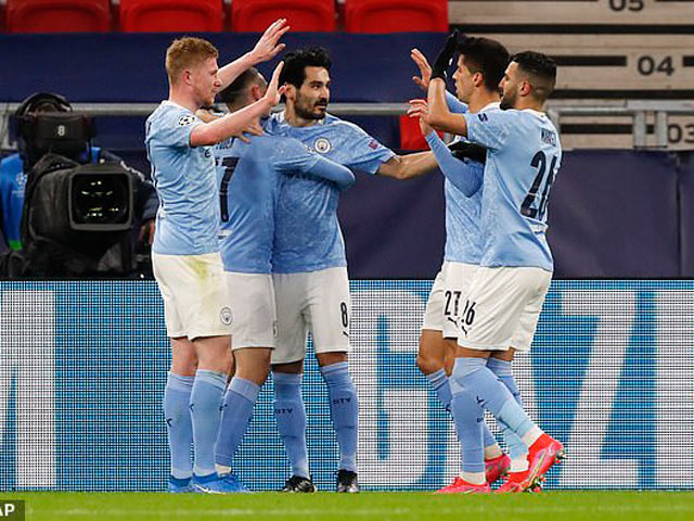 Trực tiếp bóng đá Man City - Monchengladbach: Mahrez bỏ lỡ cơ hội cuối (Hết giờ)