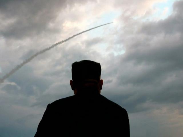 Mỹ: Triều Tiên phóng loạt tên lửa đạn đạo đầu tiên trong năm