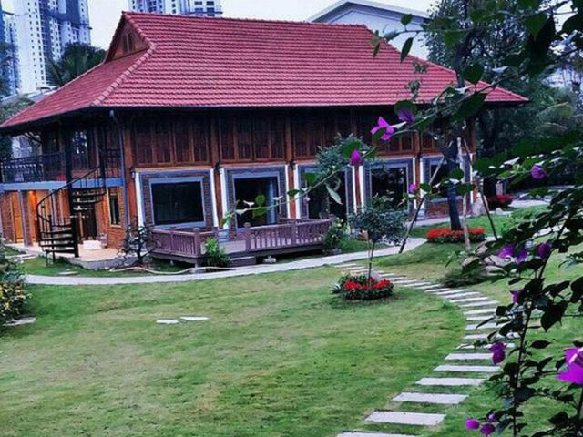 "Biệt phủ" đẹp như resort 5 sao ở Hà Nội của Xuân Bắc, nhìn ảnh sân vườn mà "choáng"
