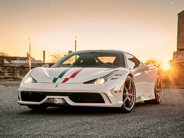 Ferrari 458 Speciale đời 2015 rao bán cao hơn cả xe F8 Tributo mới