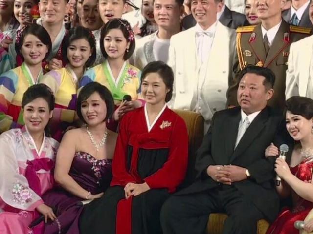 Hình ảnh mới nhất của vợ nhà lãnh đạo Triều Tiên Kim Jong Un
