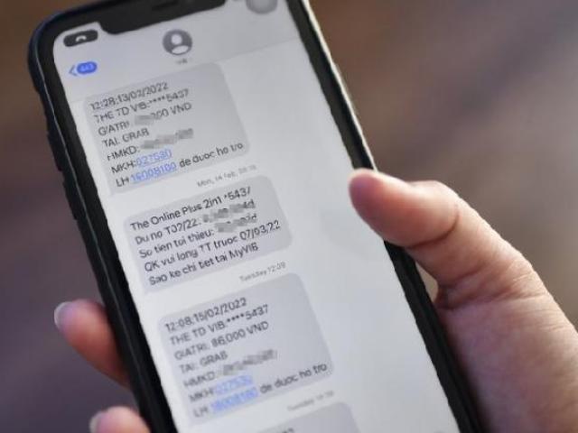 Sau vụ việc phí SMS Banking đắt cắt cổ, tăng tới 700%: Các ngân hàng có động thái mới