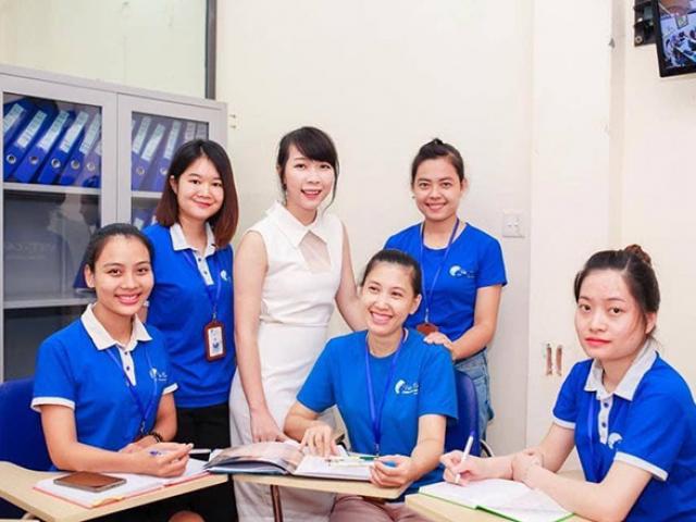 Vietcare tổ chức hội thảo online “Trẻ bị F0, phụ nữ có thai và cho con bú bị F0, điều trị tại nhà thế nào?