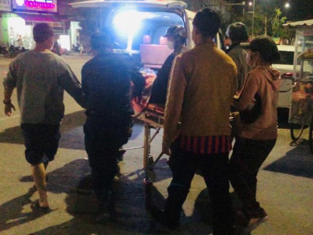 Tin tức 24h qua: Xe cấp cứu bị chặn khi vào chở bệnh nhân, Giám đốc bệnh viện Đa khoa Quảng Ngãi lên tiếng