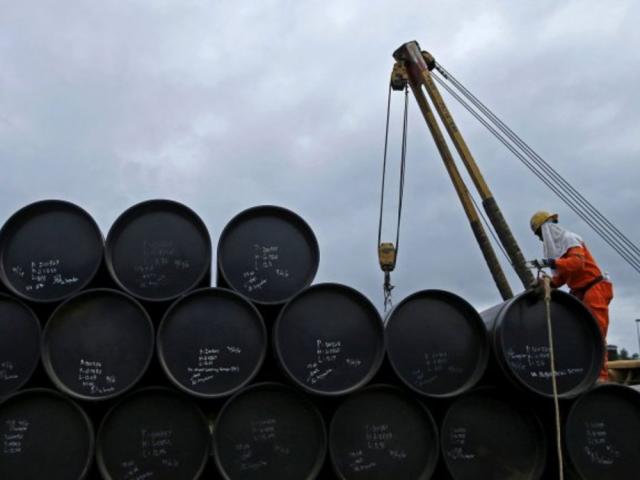 Ấn Độ mua 3 triệu thùng dầu của Nga, vì sao Mỹ phải &quot;bó tay&quot;?