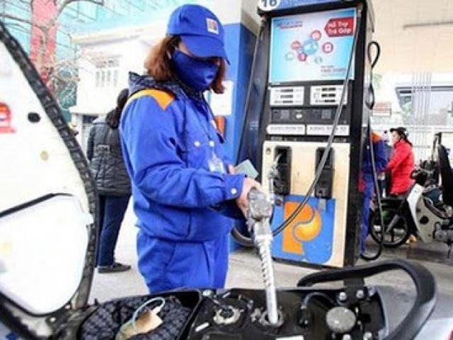 Giá xăng dầu liên tục tăng mạnh: Phó Thủ tướng chỉ đạo Liên Bộ