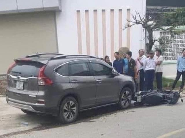 Nữ tài xế lái ô tô va chạm với xe máy, mẹ và con trai 1 tuổi tử vong thương tâm