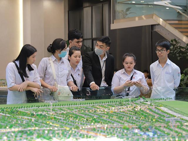 Novagroup tiếp nhận hơn 120 sinh viên Nova College đến thực tập