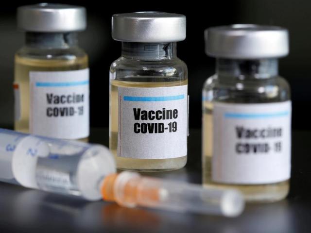 Làn sóng Covid-19 ở Ấn Độ khiến thế giới thiếu hụt 190 triệu liều vaccine