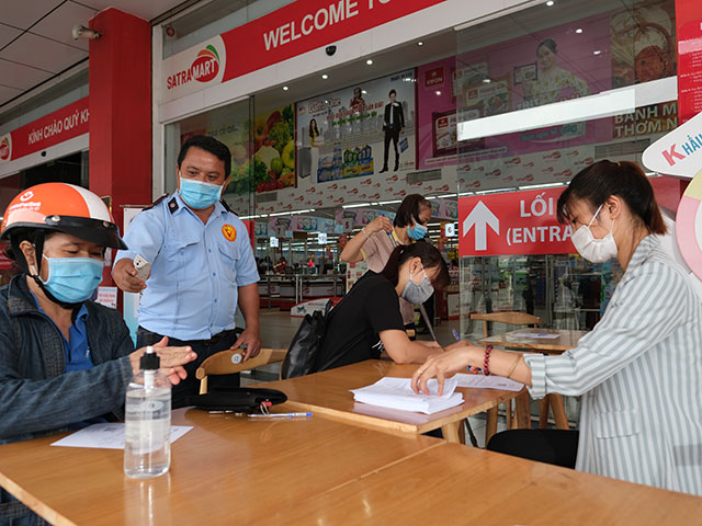 SATRA triển khai nhiều biện pháp phòng chống dịch Covid-19 tại hệ thống bán lẻ