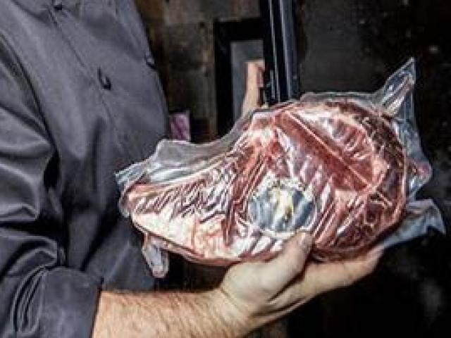 Miếng thịt để gần 15 năm vẫn bán giá gần trăm triệu, lý do vì đâu?