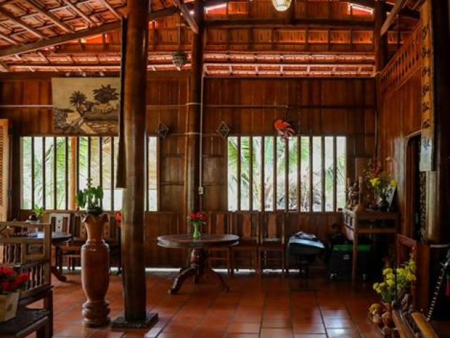 Lạ: Nhà làm từ tre, dừa, gốm sứ… nổi tiếng Việt Nam