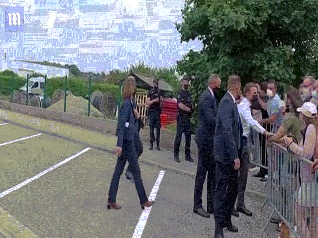 Kẻ tát Tổng thống Pháp Macron đối mặt án phạt như thế nào?