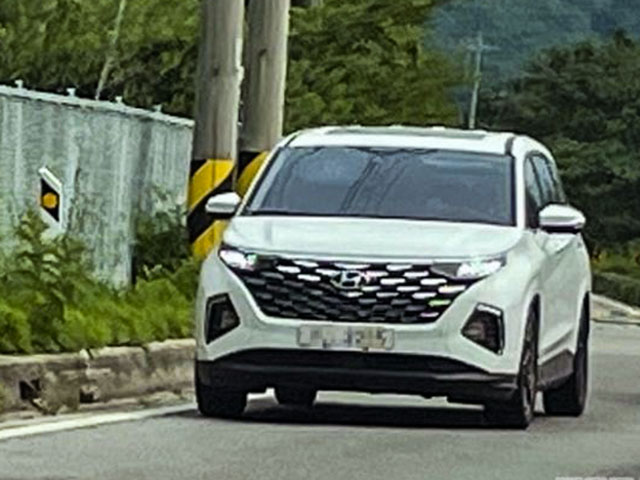 Xe MPV Hyundai Custo xuất hiện trên đường phố Hàn Quốc