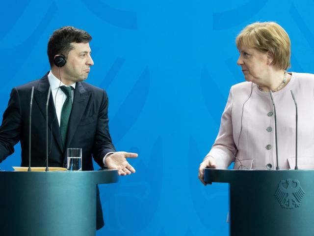 Bị ông Zelensky chỉ trích vì ngăn Ukraine gia nhập NATO năm 2008, cựu Thủ tướng Đức nói gì?