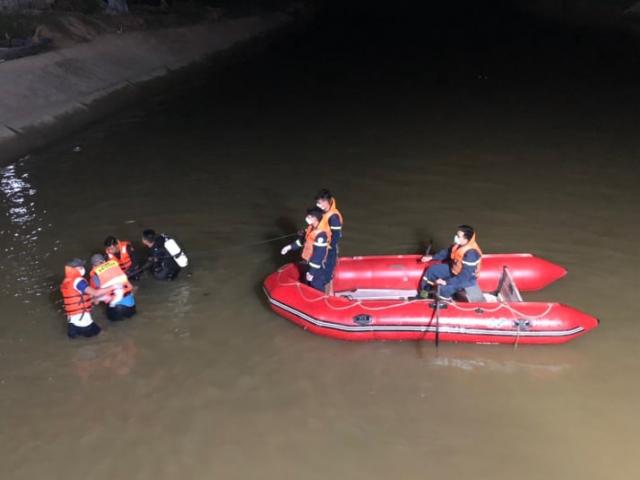 5 học sinh mất tích trên sông, tìm thấy 2 thi thể