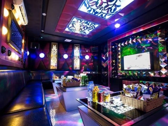 Hà Nội ấn định ngày quán bar, karaoke, massage được hoạt động trở lại