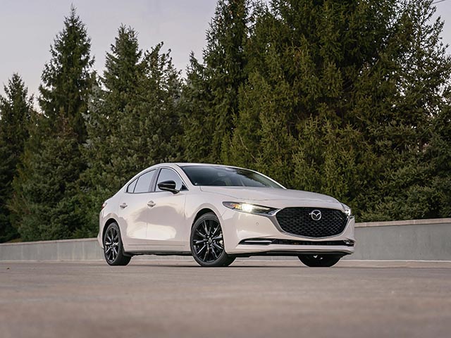 Giá xe Mazda3 tháng 4/2022, ưu đãi 33 triệu đồng và giảm 50% LPTB