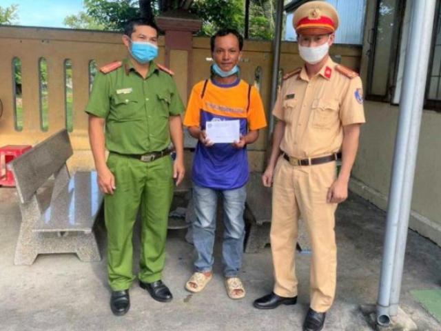 Tin tức 24h qua: Người đàn ông đi bộ 15 ngày từ TP HCM về Quảng Bình