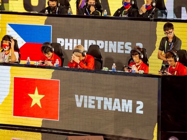Hình ảnh ấn tượng về hành trình của đội tuyển Free Fire Việt Nam tại SEA Games 31
