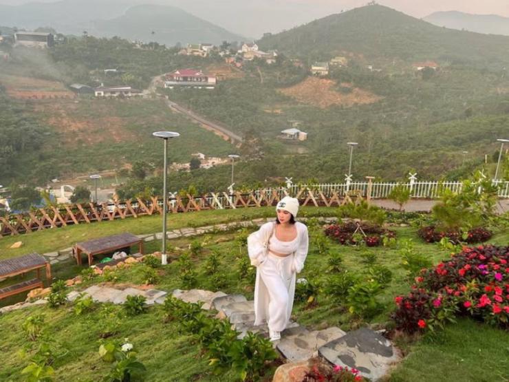 Ngọc Trinh khoe sở hữu lô đất 11ha ở Lâm Đồng, chính quyền nói gì?