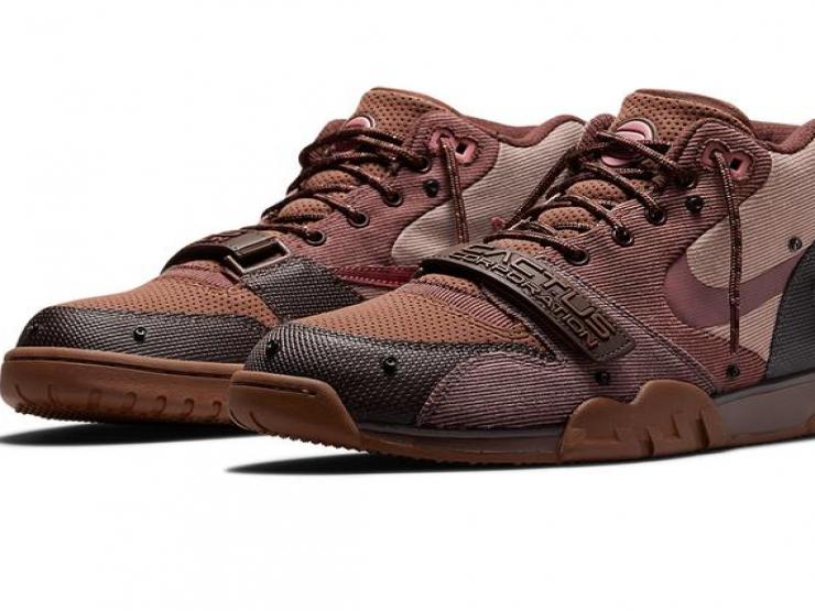 Nike và rapper Travis Scott kết hợp trong thiết kế giày sneaker được mong chờ