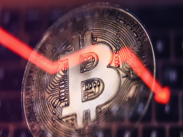 Thị trường tiền điện tử biến động, giá Bitcoin và Ethereum “lao dốc” thảm hại
