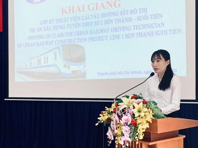 Cô gái Sài Gòn là nữ học viên duy nhất trong lớp đào tạo lái tàu metro