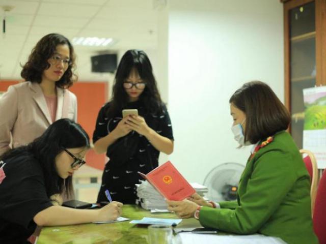Tin tức 24h qua: Công an TP Hà Nội dừng tiếp nhận hồ sơ đăng ký thường trú cấp huyện