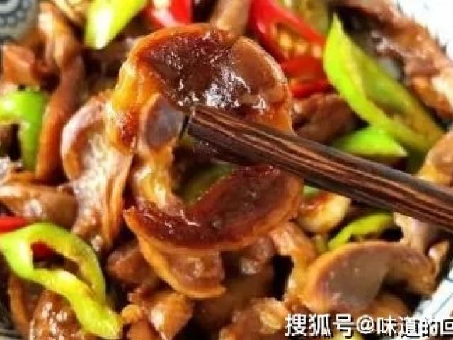 Đây là bộ phận 'đại bổ' của con gà nhưng lại có giá cực rẻ