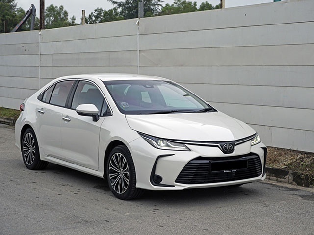 Giá xe Toyota Corolla Altis lăn bánh tháng 7/2021