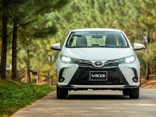 Giá xe Toyota Vios niêm yết và lăn bánh tháng 8/2021