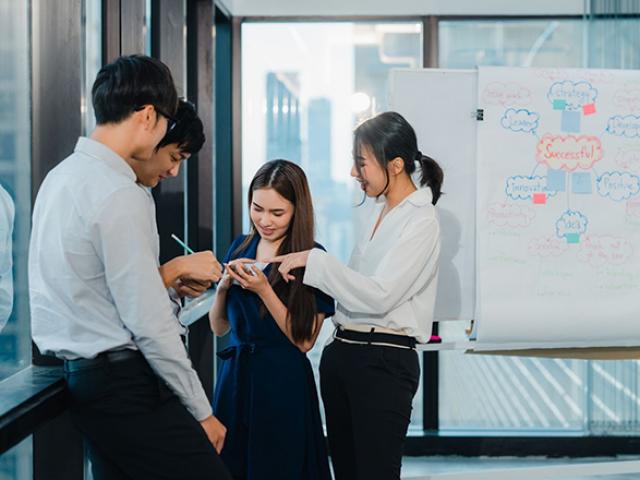 Giới trẻ đăng ký giấy phép kinh doanh mùa Covid, liệu có mạo hiểm? Thảo luận cùng ACC Group