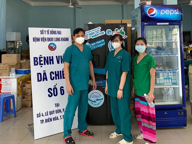 “Tủ lạnh Thạch Sanh” và những câu chuyện cảm động nơi bệnh viện dã chiến!