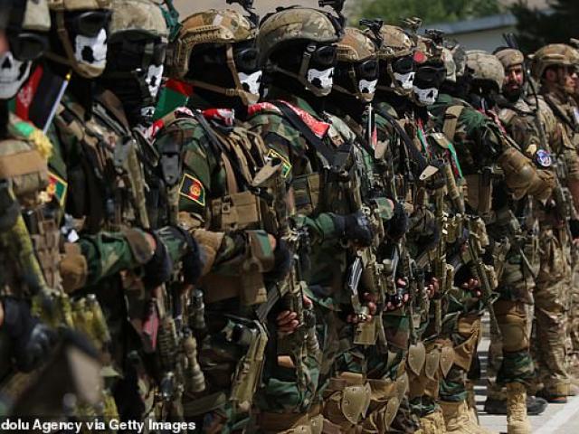 Biệt kích Afghanistan do Anh huấn luyện gia nhập phe kháng chiến chống Taliban