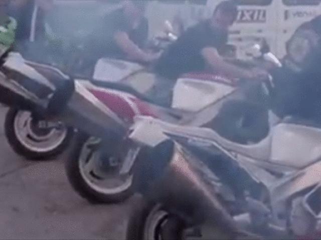 Video: Choáng với dàn xe độ pô khủng, rú ga là phun ra lửa