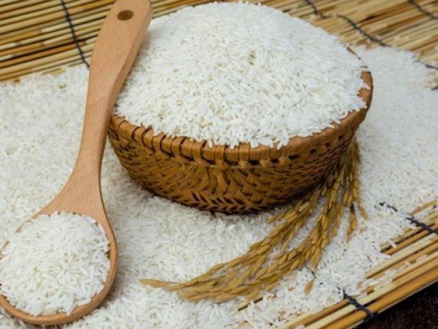 Giảm mạnh, giá gạo Việt Nam xuống mức thấp nhất trong một năm rưỡi qua