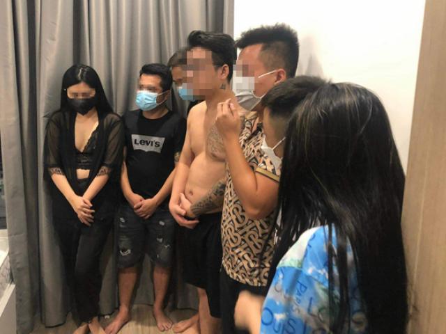 Hà Nội: Nhóm dân chơi "mở tiệc" thác loạn trong căn hộ chung cư cao cấp