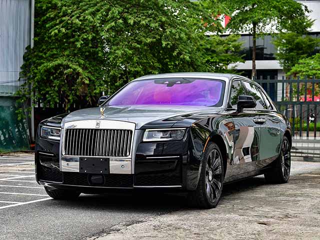 Up close with the postopulent new RollsRoyce Ghost