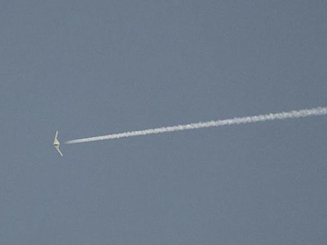 Máy bay trinh sát tàng hình lạ lộ diện trên bầu trời Philippines