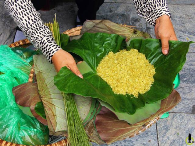 Cốm xanh vào mùa, với cách này biết ngay loại đó nhuộm màu hay không