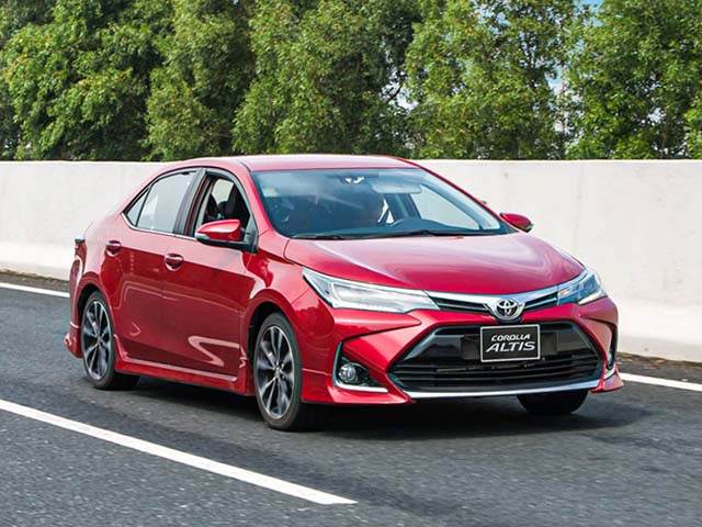 Giá xe Toyota Corolla Altis lăn bánh tháng 9/2021, tặng 2 năm bảo hiểm thân vỏ