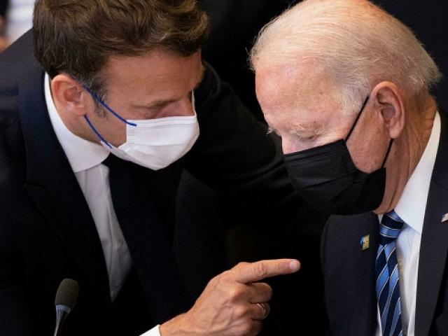 Ông Biden nói gì với ông Macron sau khi khiến Pháp giận dữ?