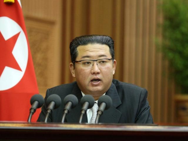 Thử tên lửa siêu thanh xong, ông Kim Jong Un lên tiếng nói với Mỹ