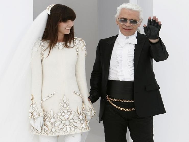 Những thiết kế váy cưới kinh điển của Chanel