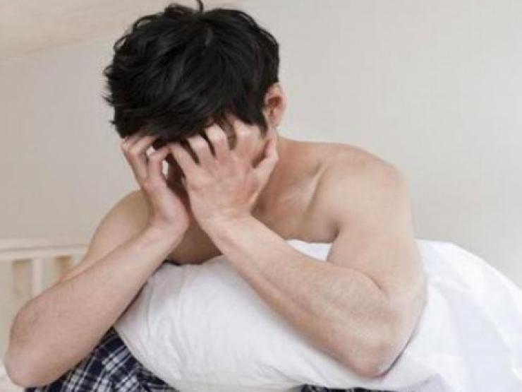 Người đàn ông 38 tuổi làm “chuyện ấy” suốt 3 năm mà không thể xuất tinh