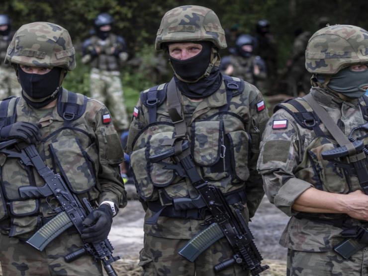 Quốc gia láng giềng Ukraine muốn xây dựng quân đội mạnh nhất NATO ở châu Âu